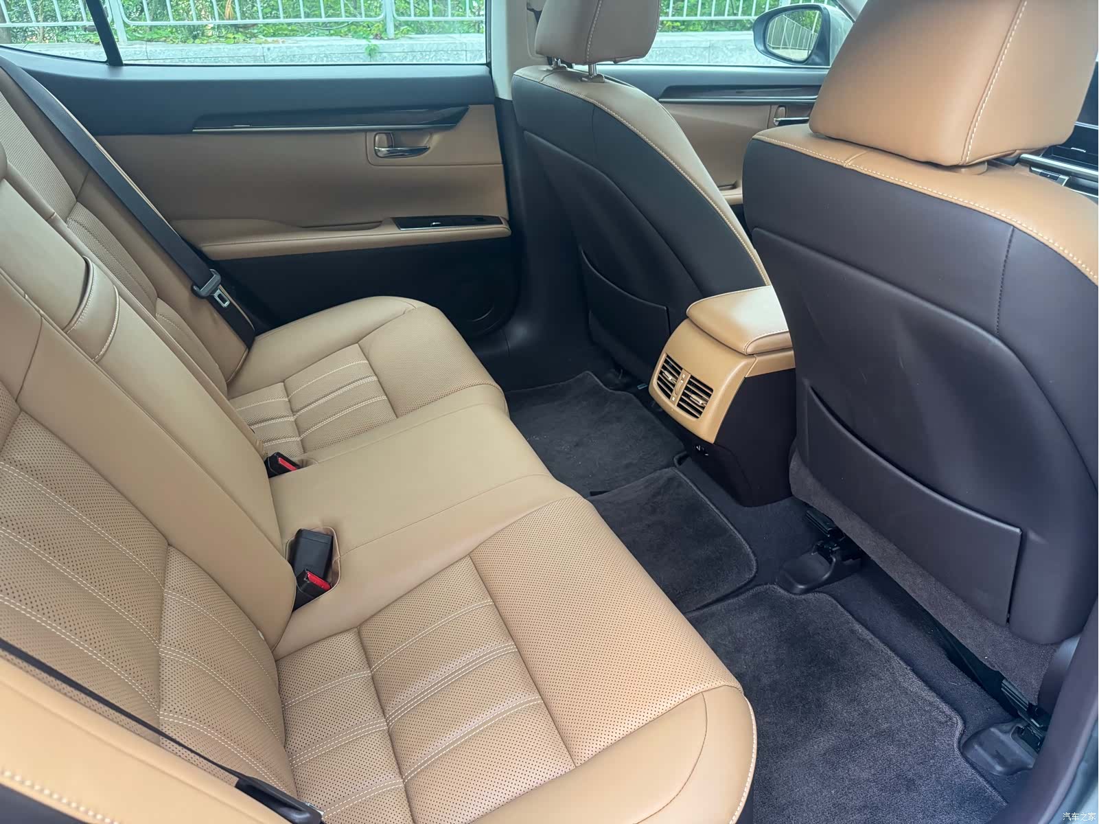 Lexus ES, 2017 18
