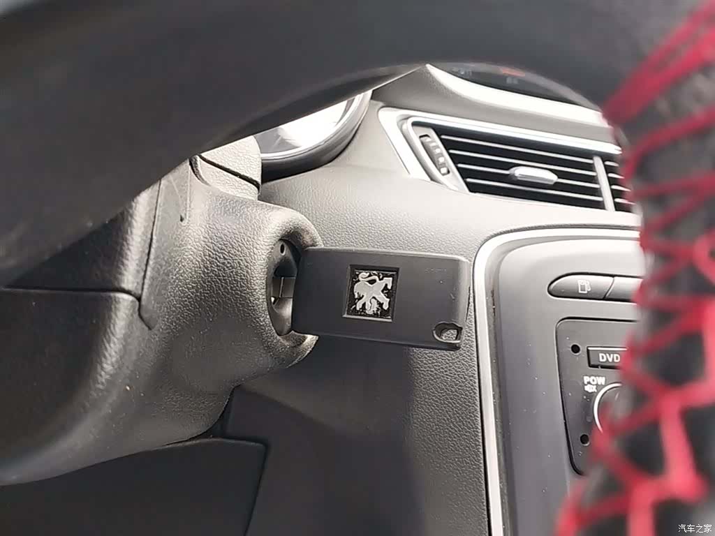 Peugeot 308, 2015 9
