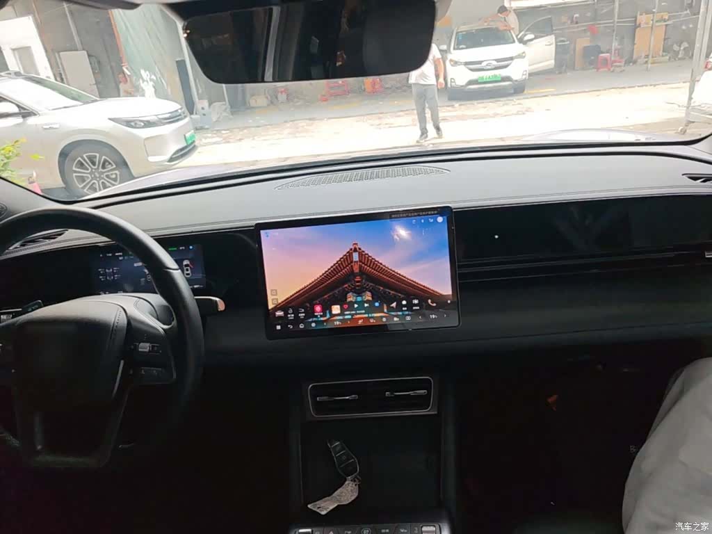 BYD Qin, 2025 10