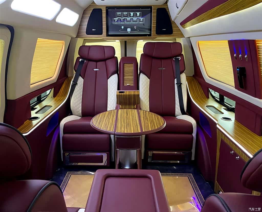 GMC SAVANA, 2018 28