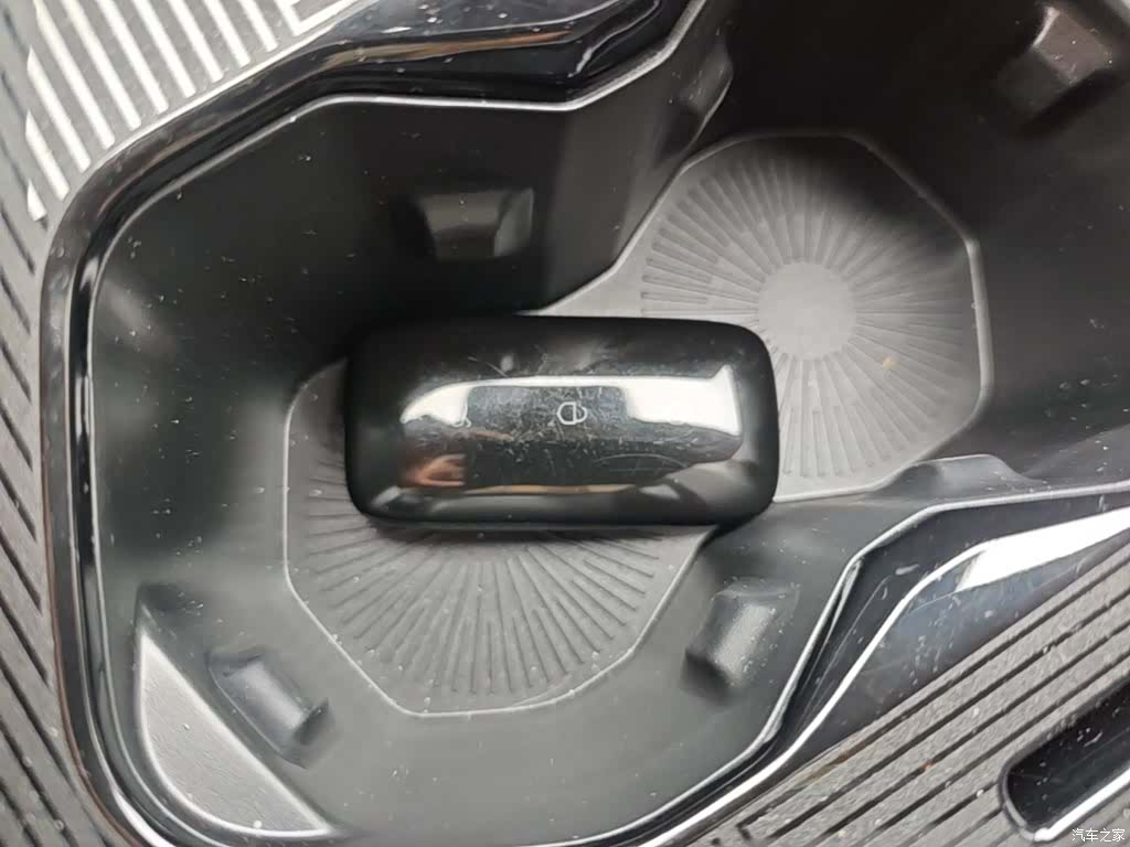 Geely Galaxy E5, 2026 9