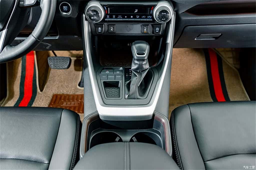 Toyota RAV4, 2020 14