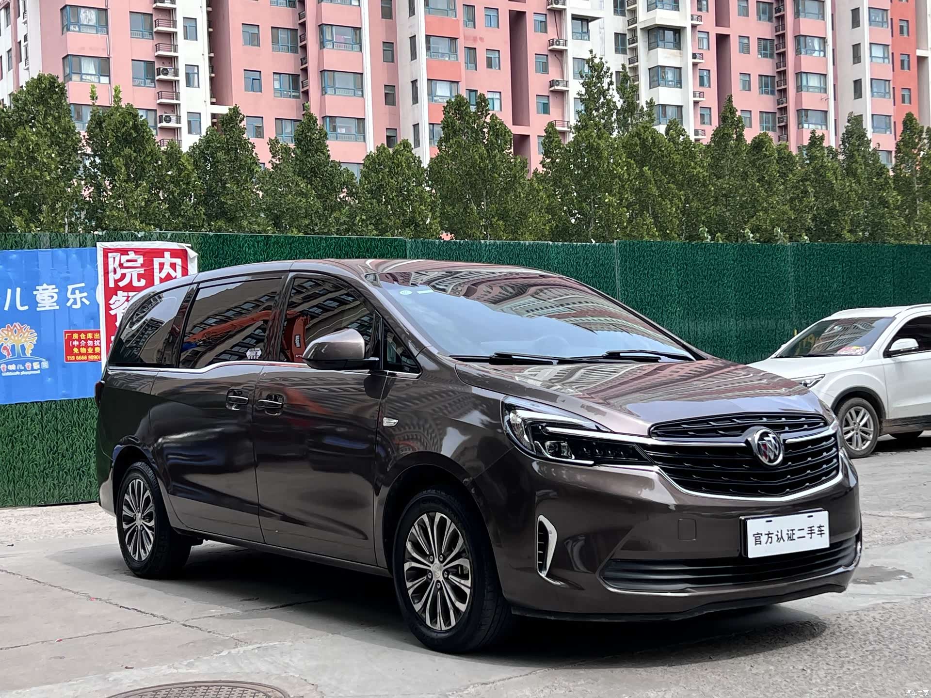 Buick GL8, 2022 2
