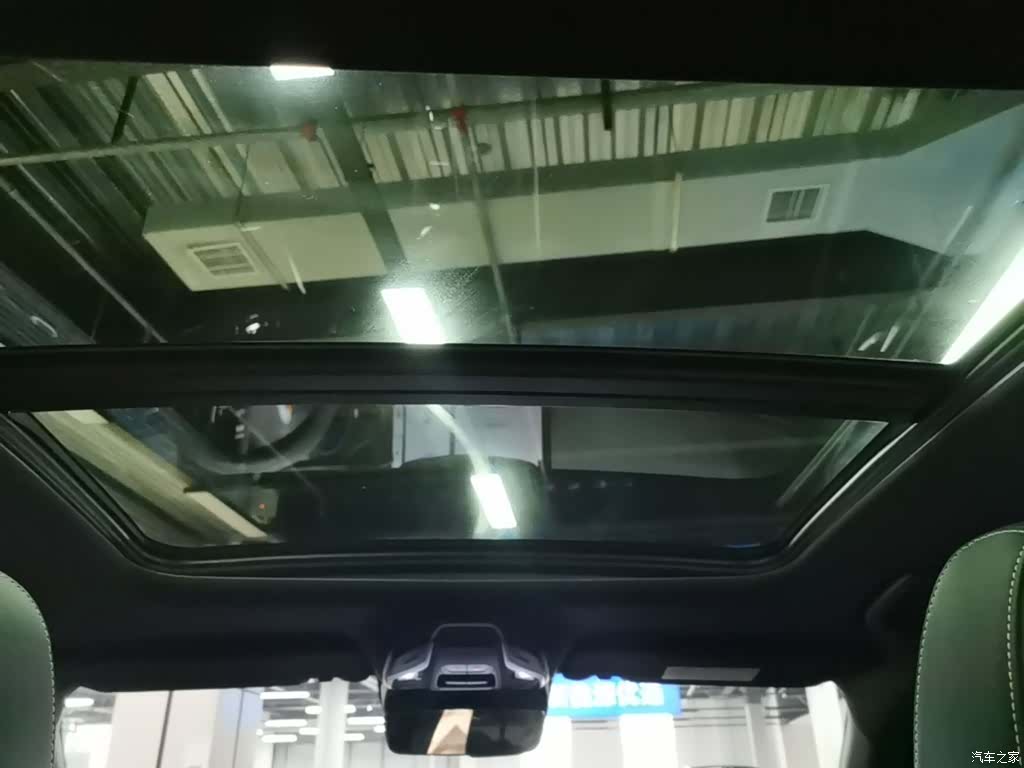 Geely Preface, 2024 18