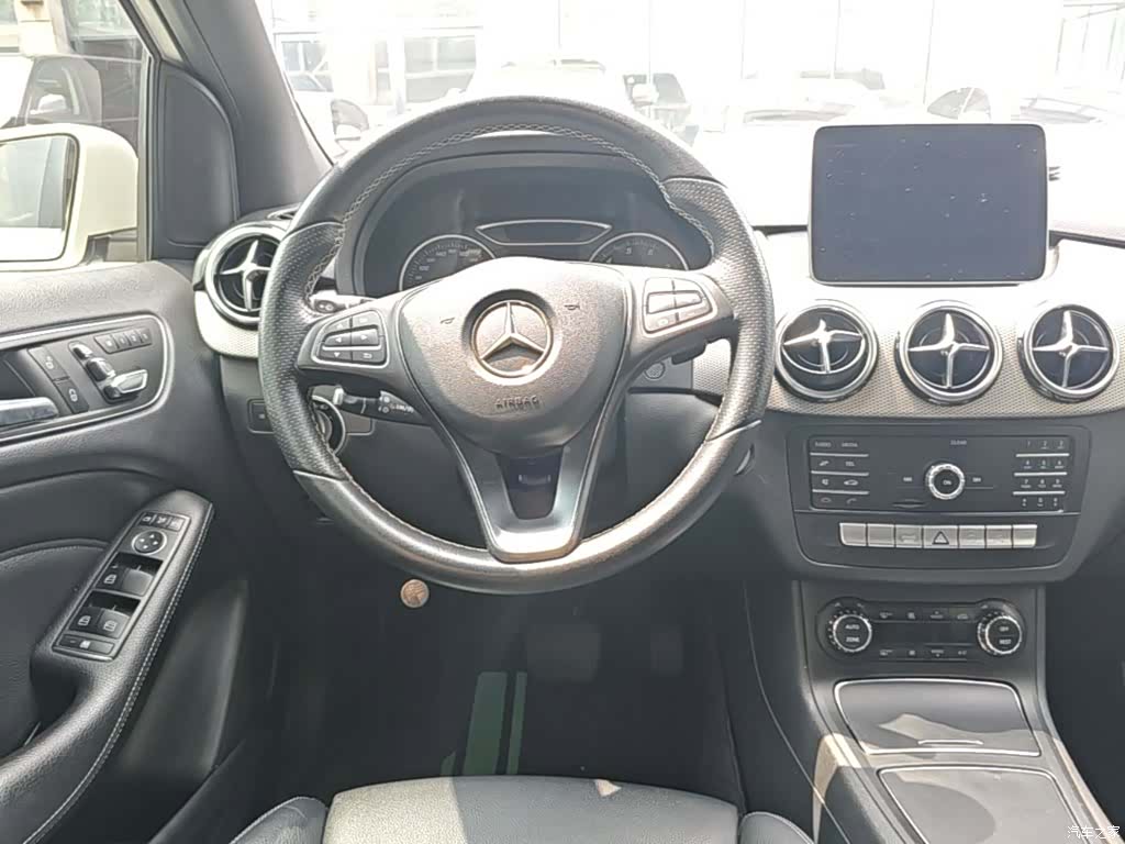 Mercedes-Benz B-Class, 2018 17