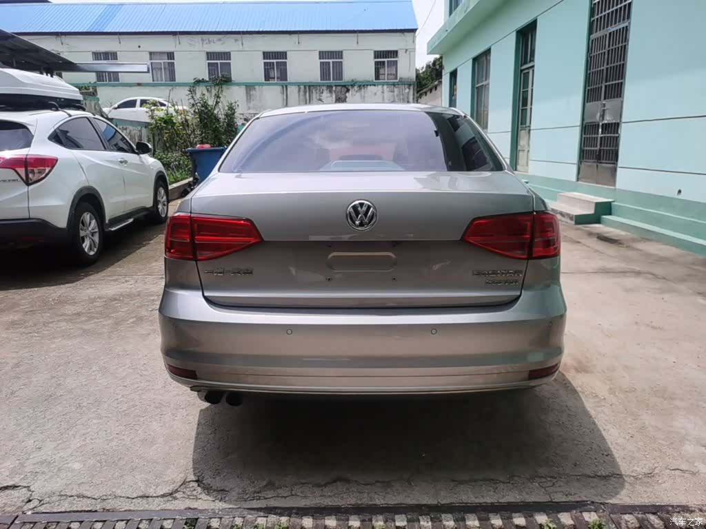 Volkswagen Sagitar, 2017 6