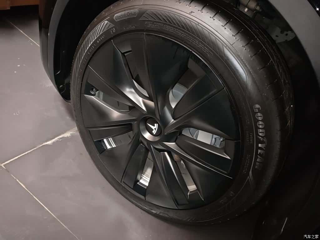 Tesla Model Y, 2021 23