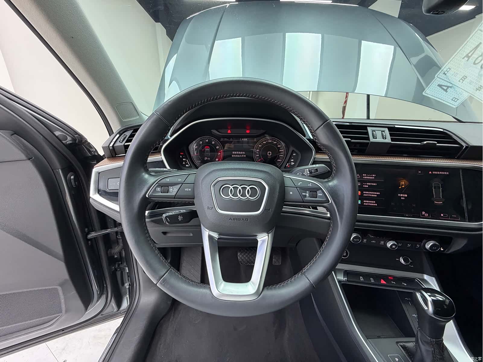 Audi Q3, 2022 9
