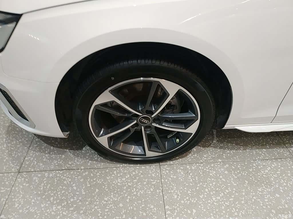 Audi A4L, 2024 23