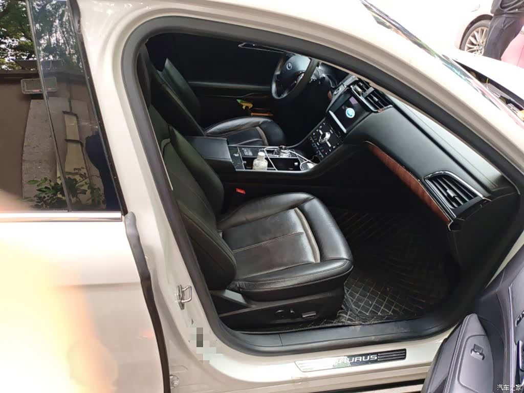 Ford Taurus, 2017 20