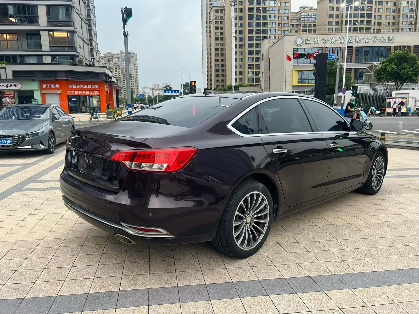 Zotye Z700, 2017 7