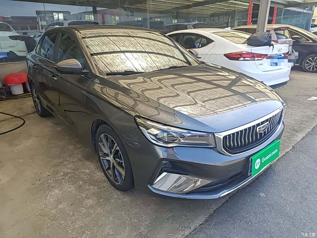 Geely Emgrand, 2023 4