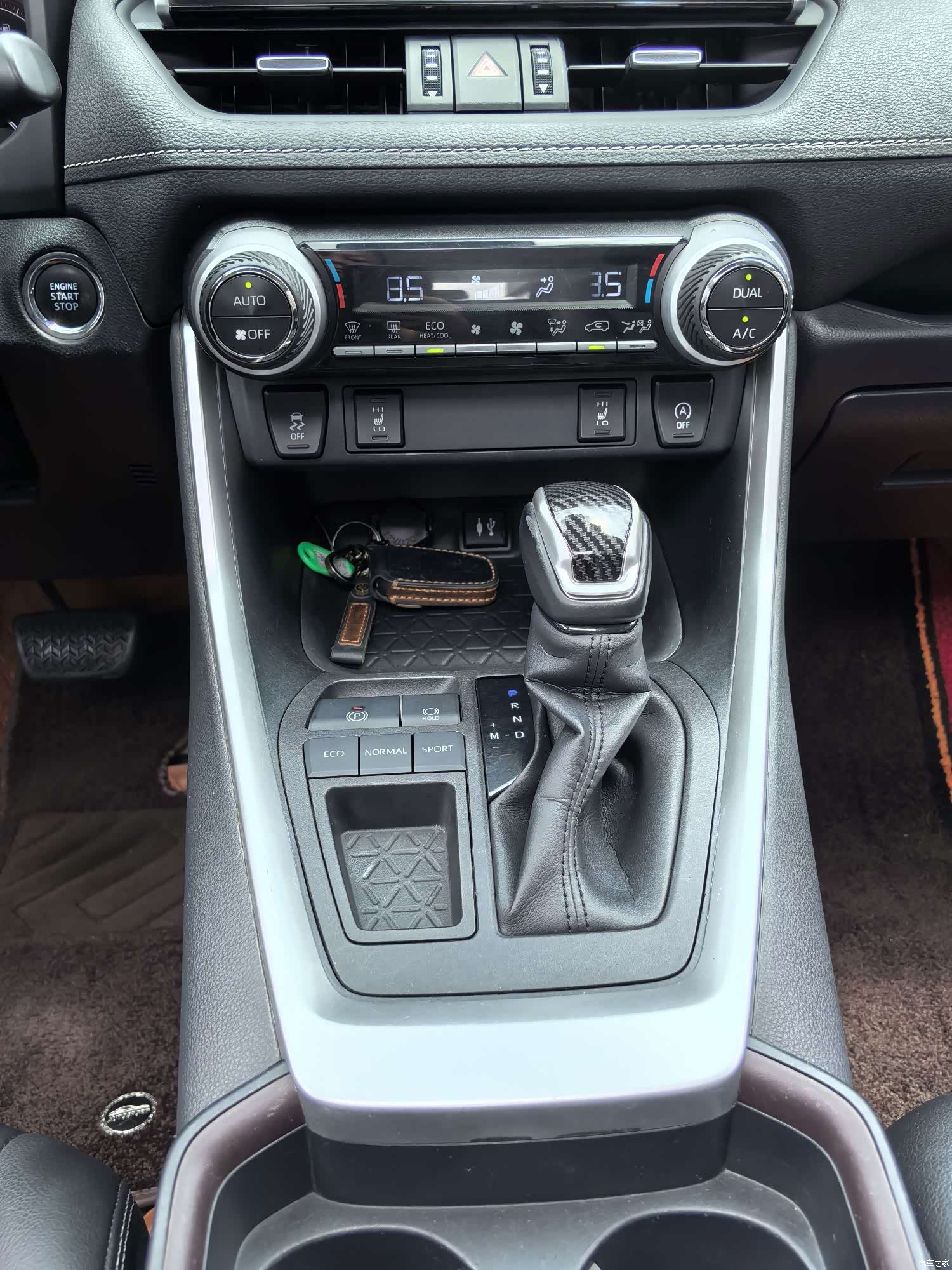 Toyota RAV4, 2021 15