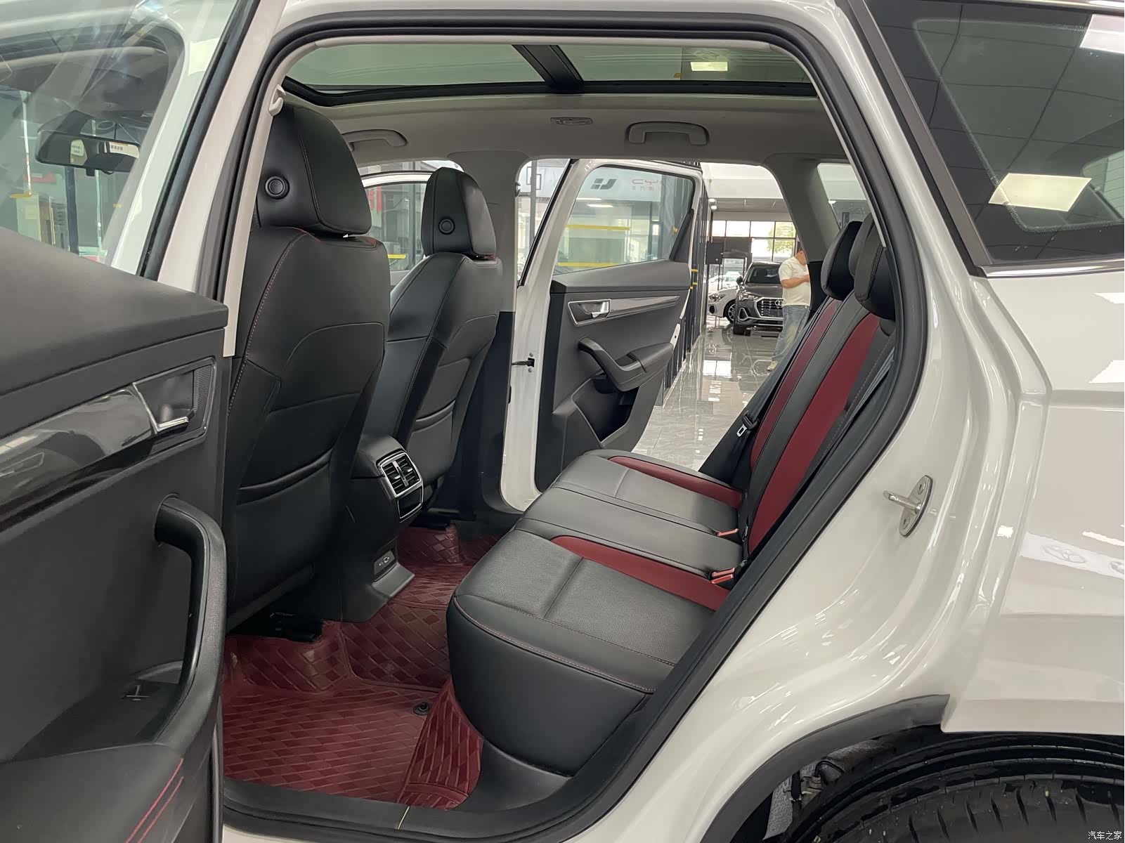Skoda Karoq, 2022 6