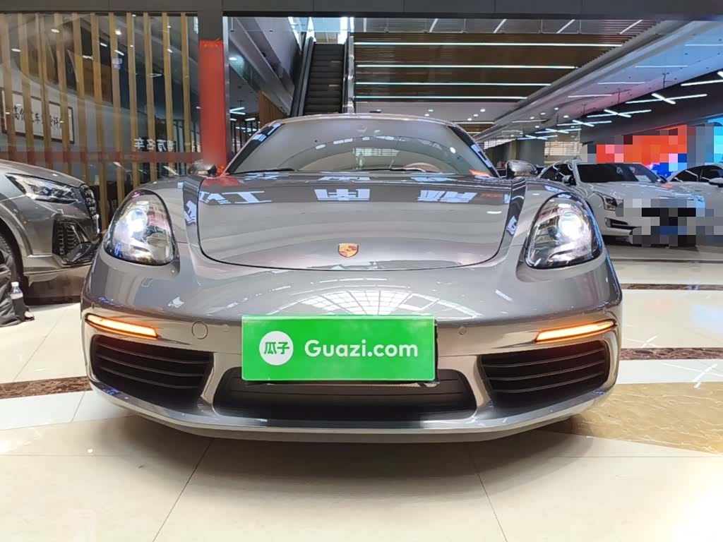 Porsche Cayman, 2021 3