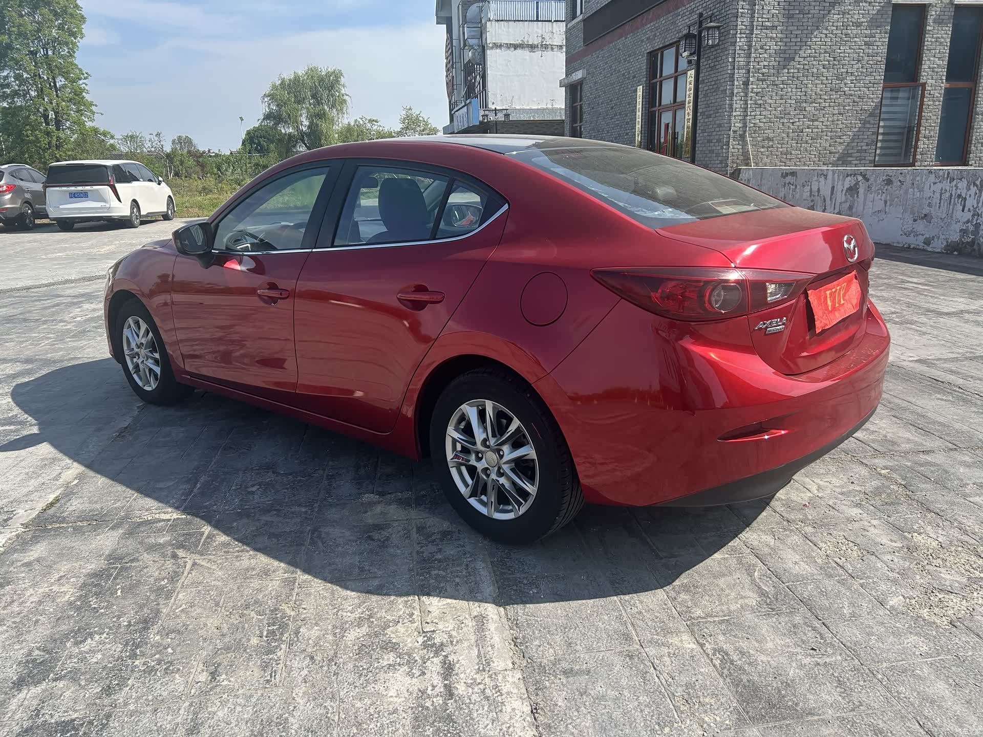 Mazda Mazda3, 2015 9