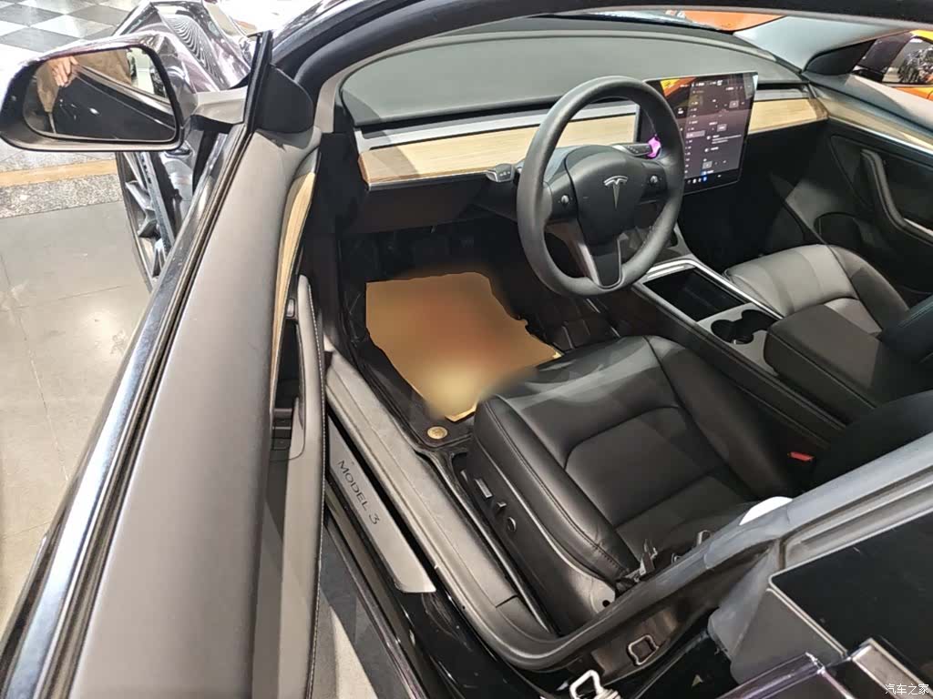 Tesla Model 3, 2023 16