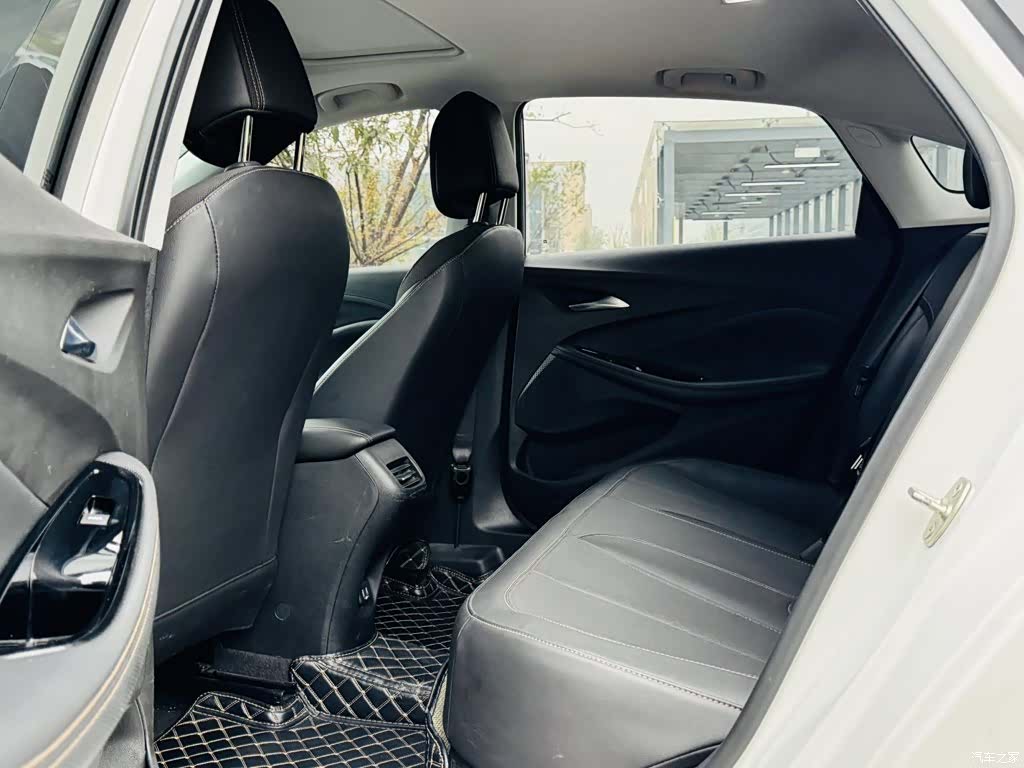 Buick Verano, 2023 21