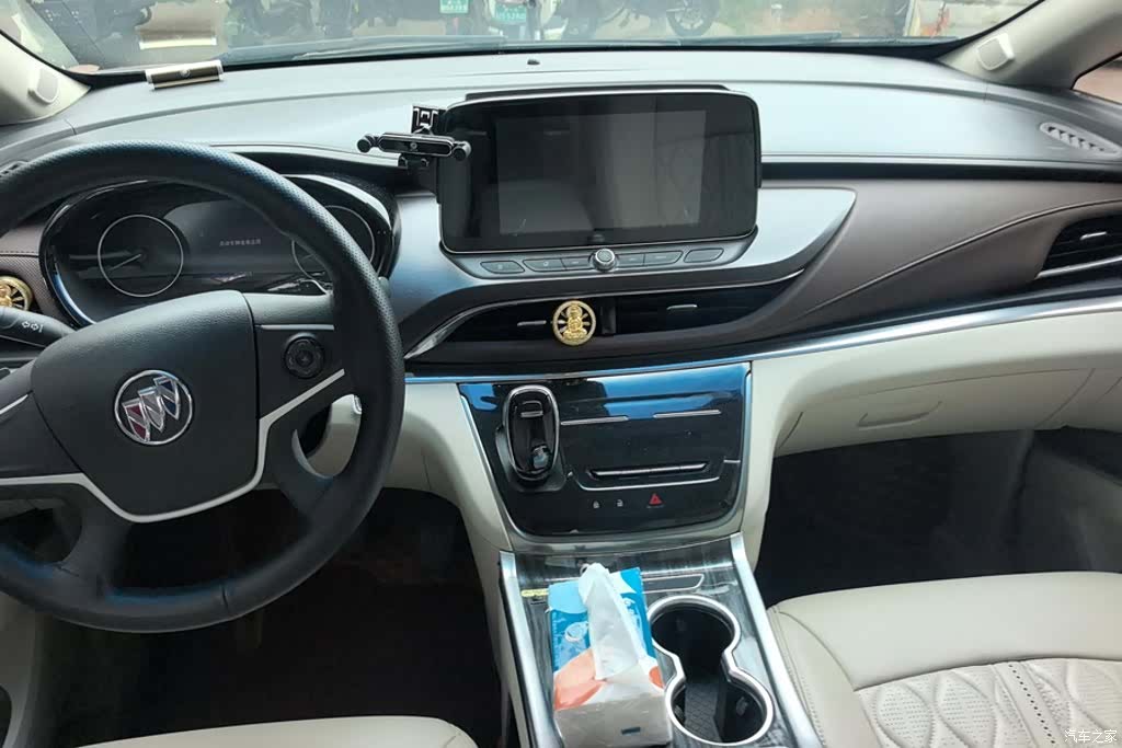 Buick GL8, 2021 13
