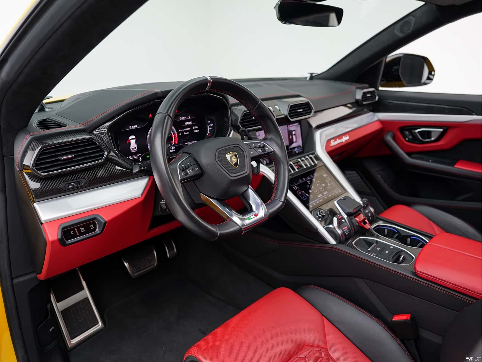 Lamborghini Urus, 2020 9