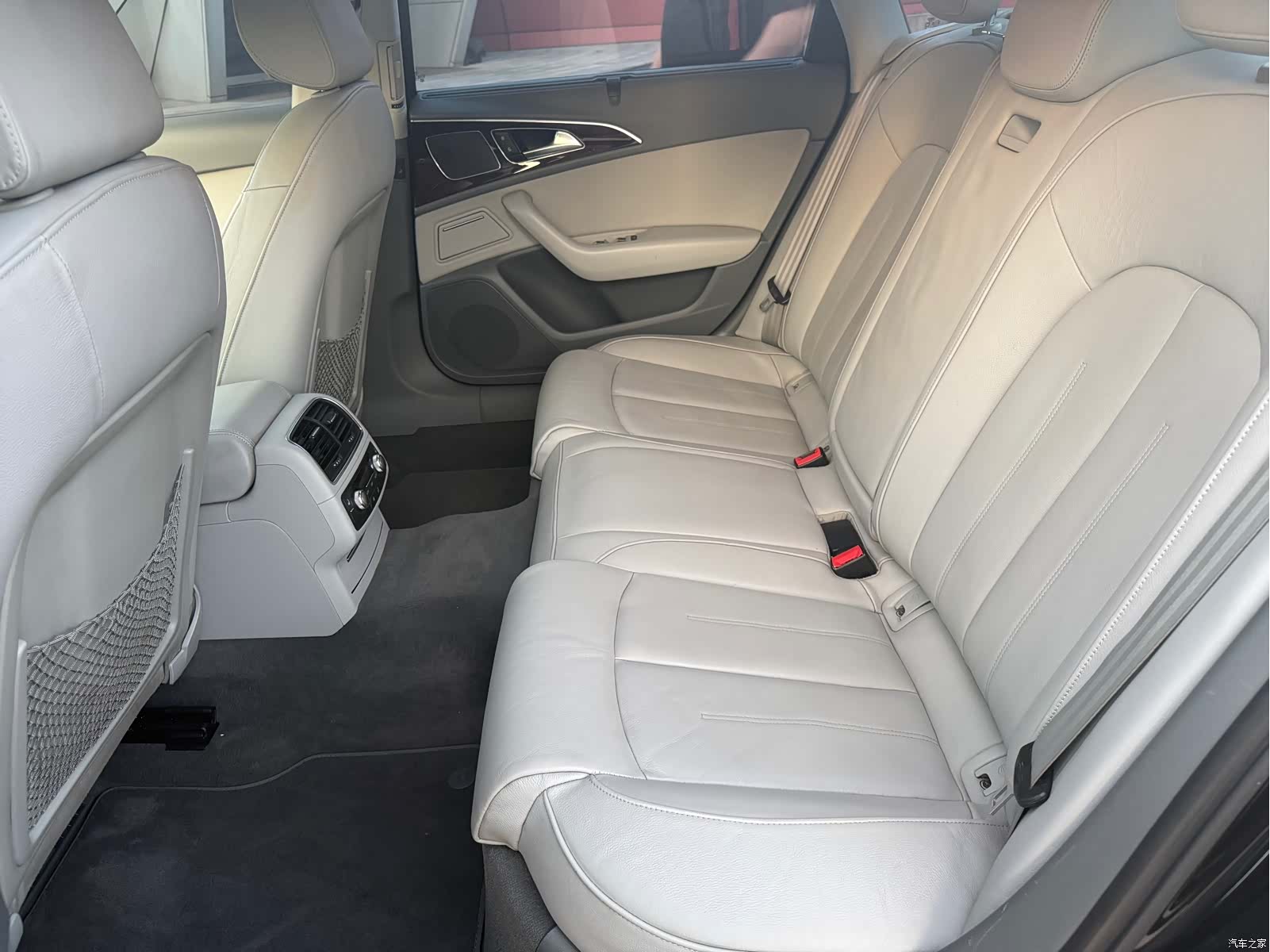 Audi A6L, 2013 13