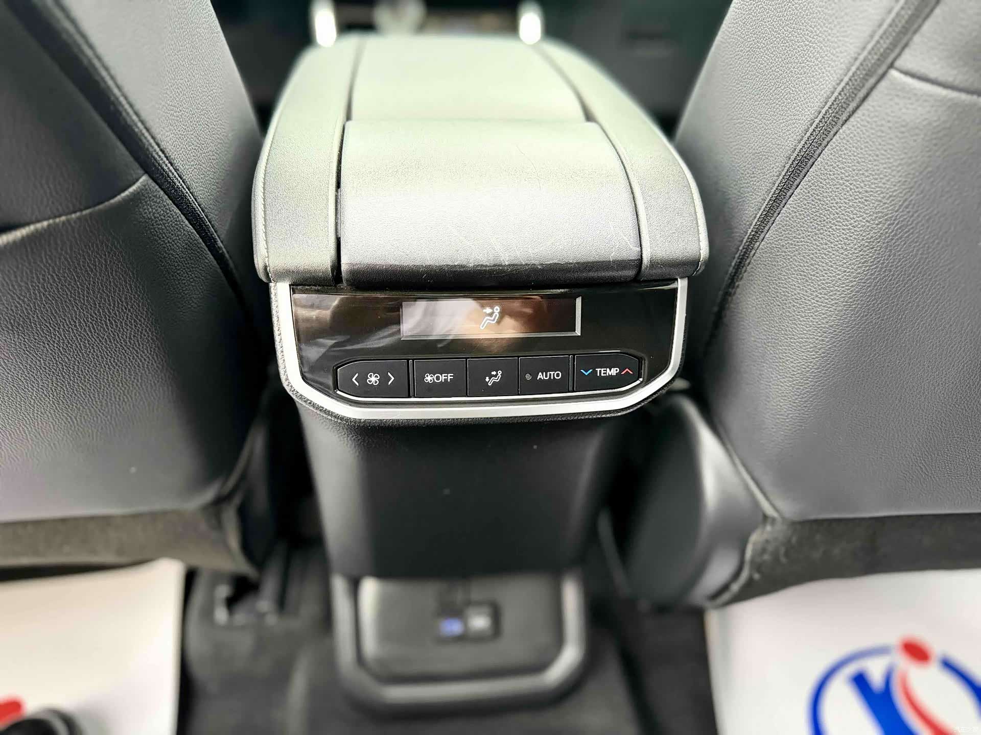 Toyota Highlander, 2022 10