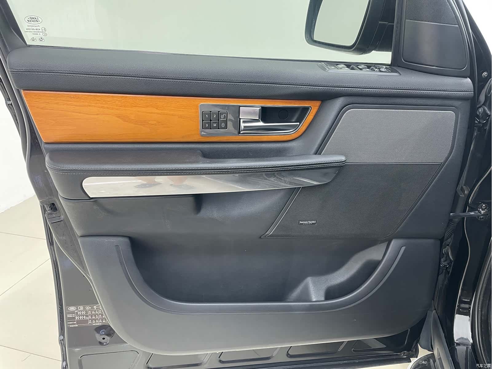 Land Rover Range Rover, 2011 8