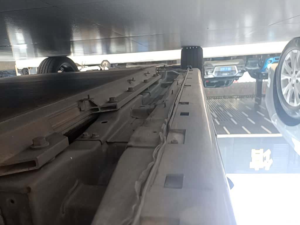 DongFeng E70, 2022 21