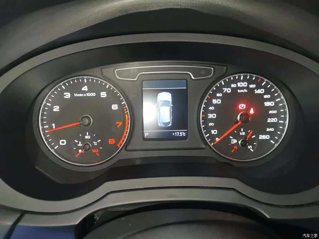 Audi Q3, 2014 4