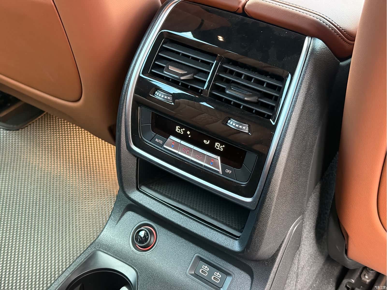 BMW X7, 2024 8