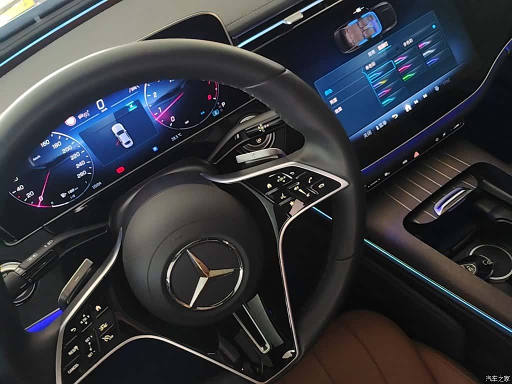 Mercedes-Benz E-Class, 2025 14