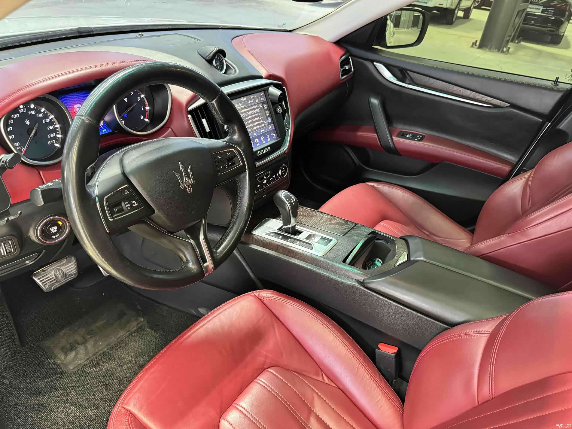 Maserati Ghibli, 2014 13