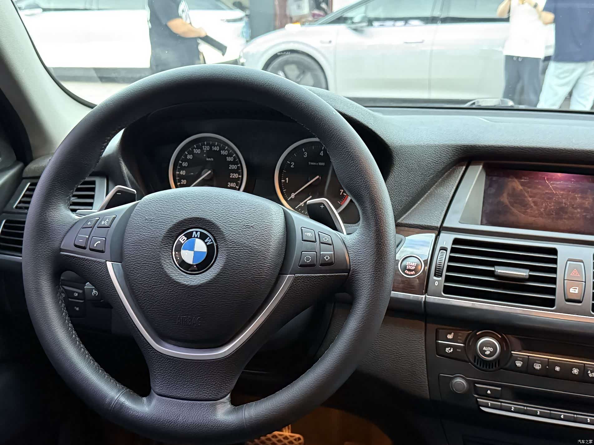 BMW X6, 2014 8