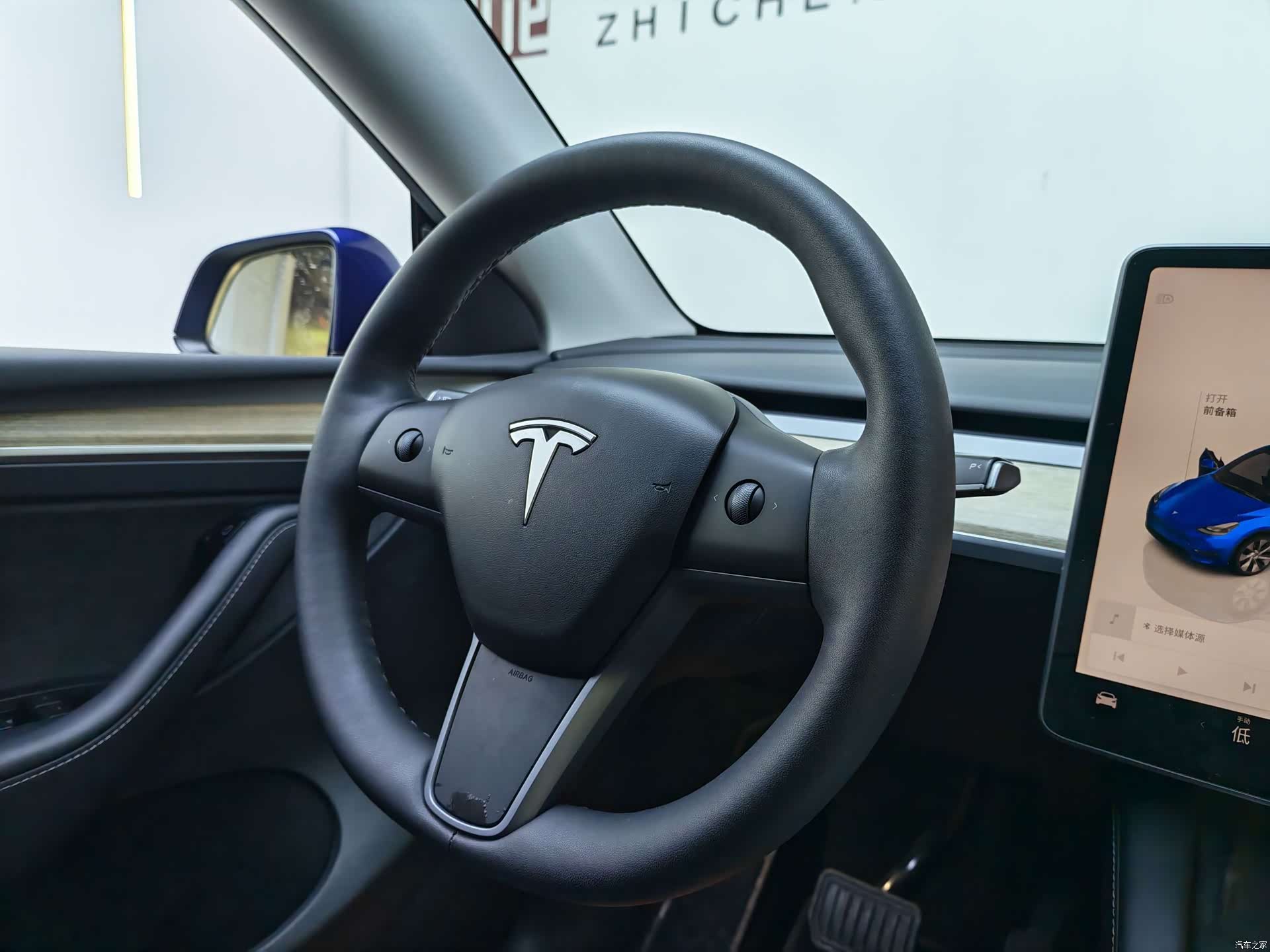 Tesla Model Y, 2022 13
