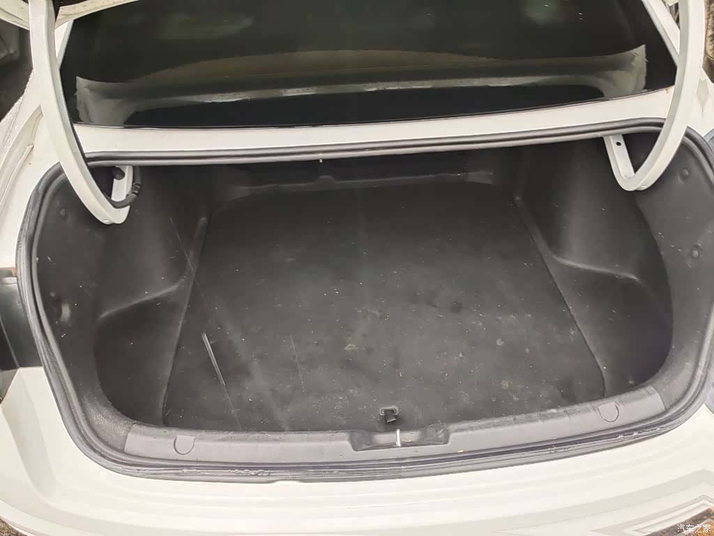 Geely Preface, 2023 10