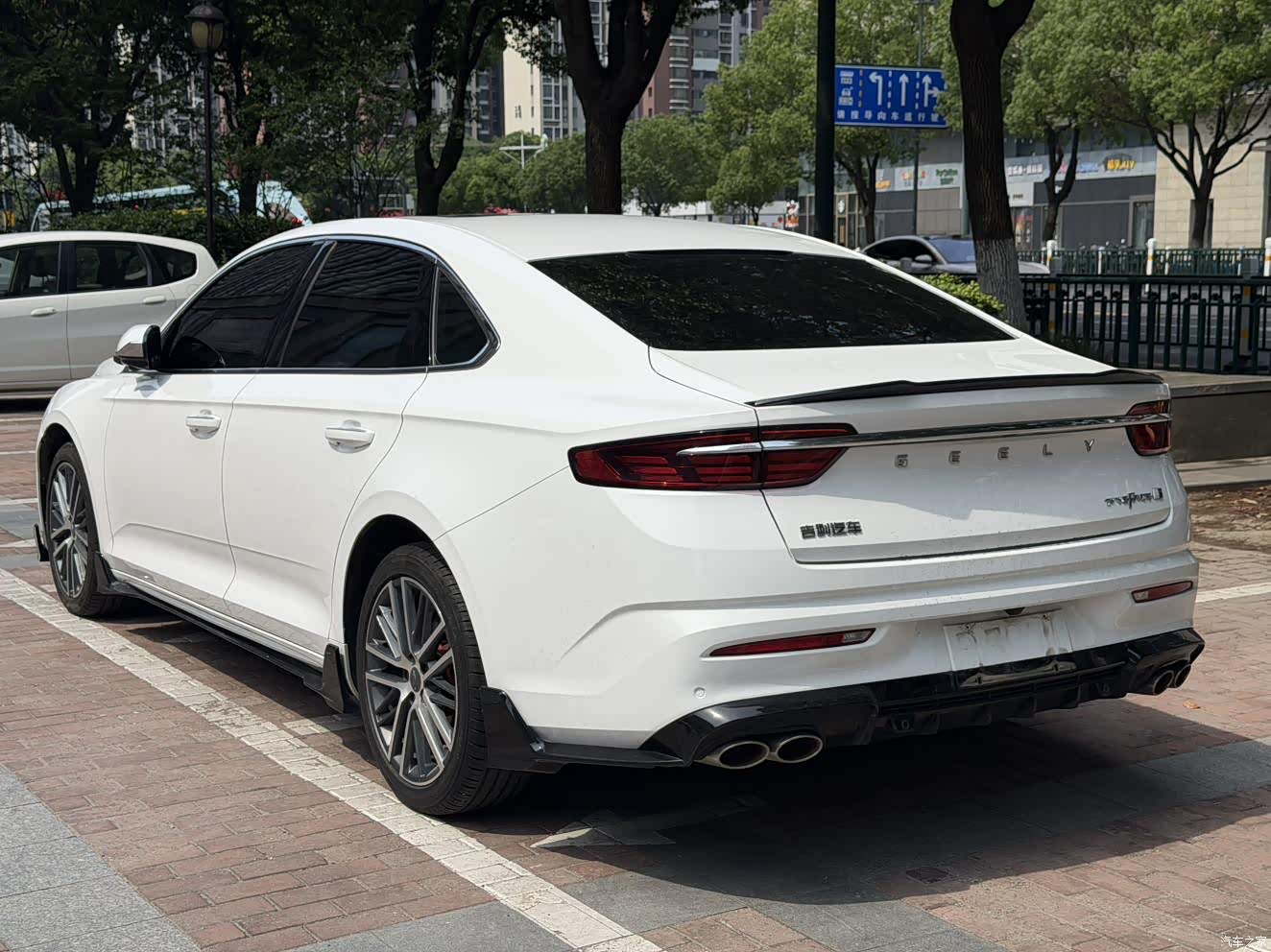 Geely Preface, 2023 4