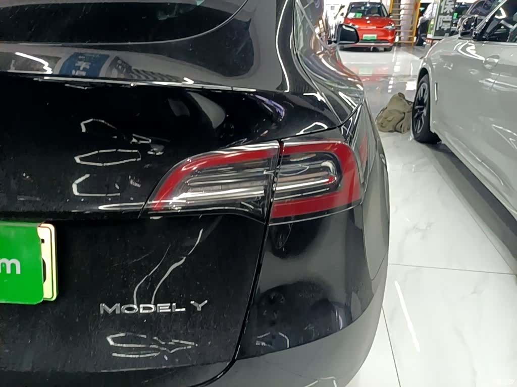 Tesla Model Y, 2023 8