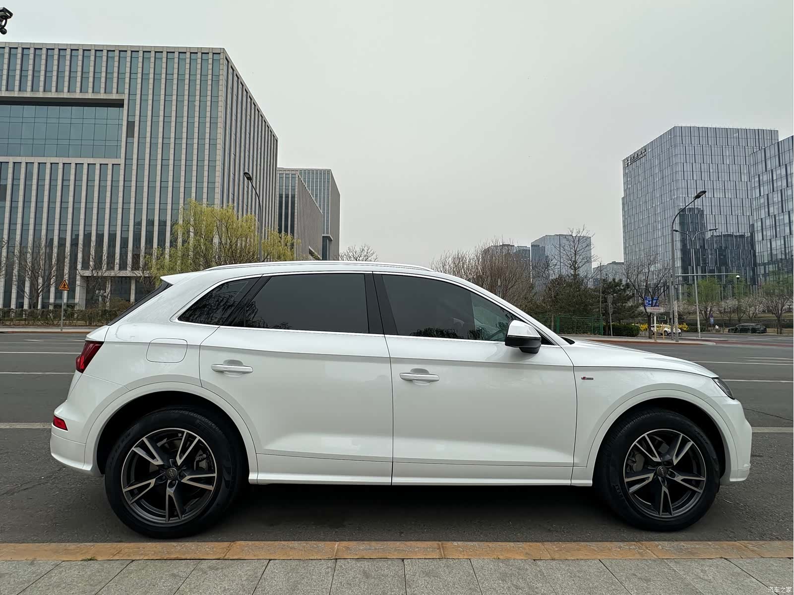 Audi Q5L, 2020 7