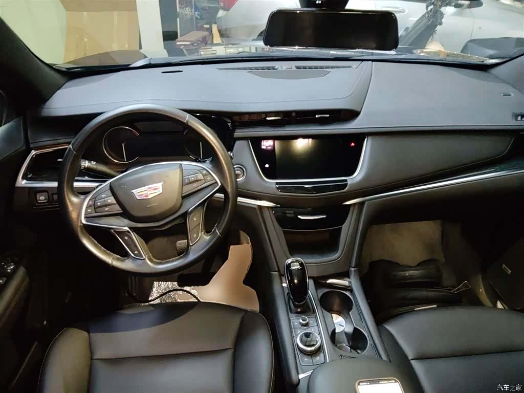 Cadillac XT5, 2022 10