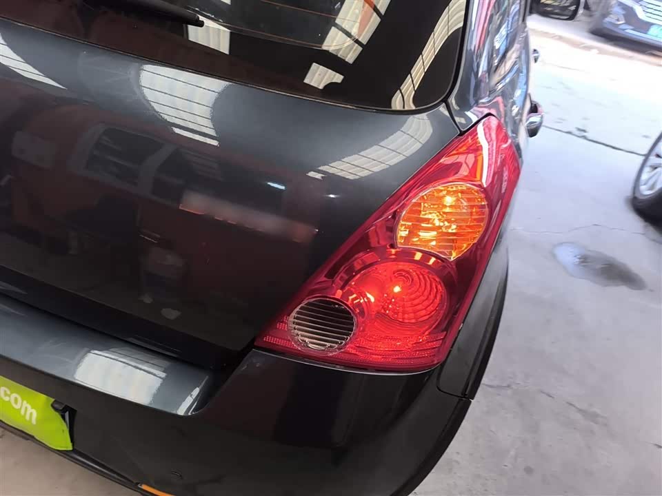 Suzuki Swift Suzuki Swift