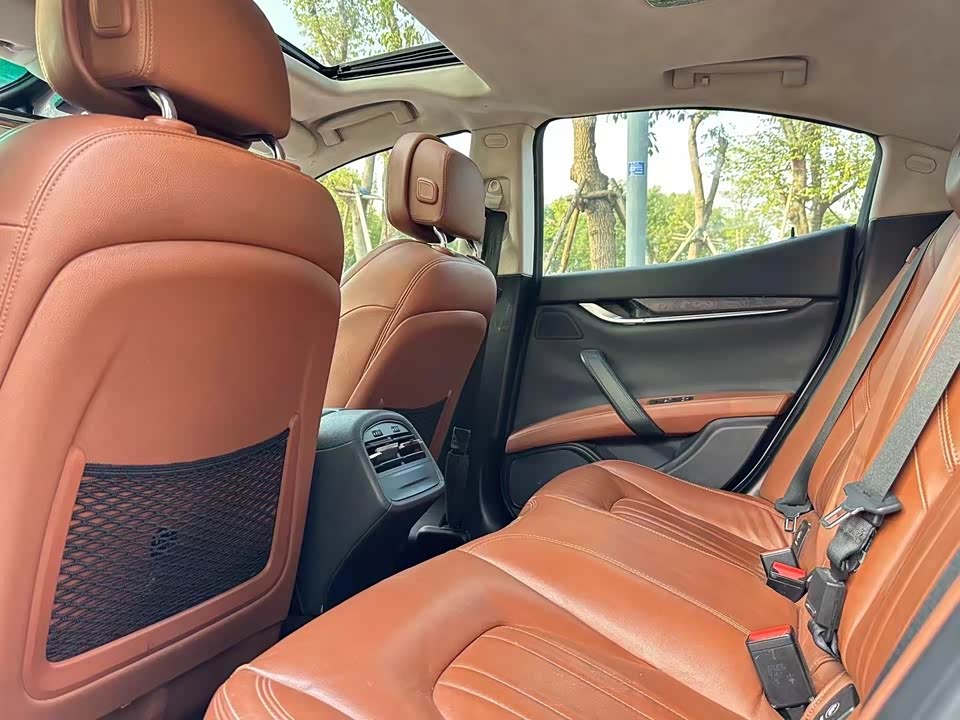 Maserati Ghibli Maserati Ghibli