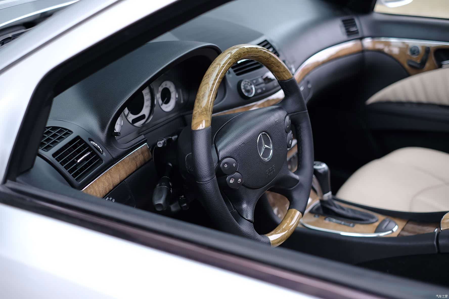 Mercedes-Benz E-Class, 2009 57