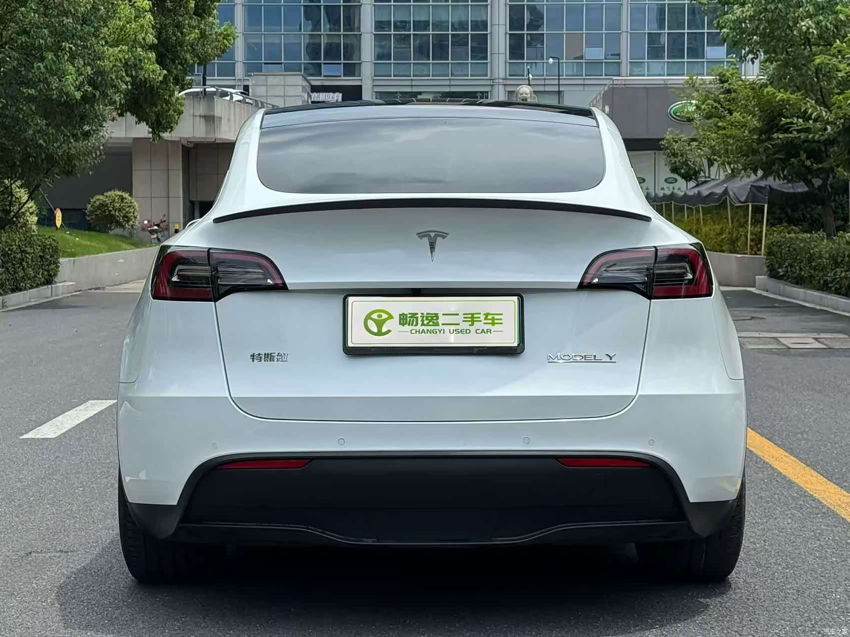Tesla Model Y, 2023 все фото