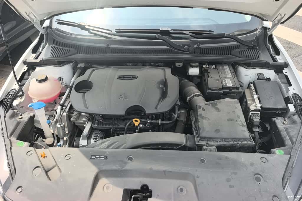 Geely Binray, 2025 10