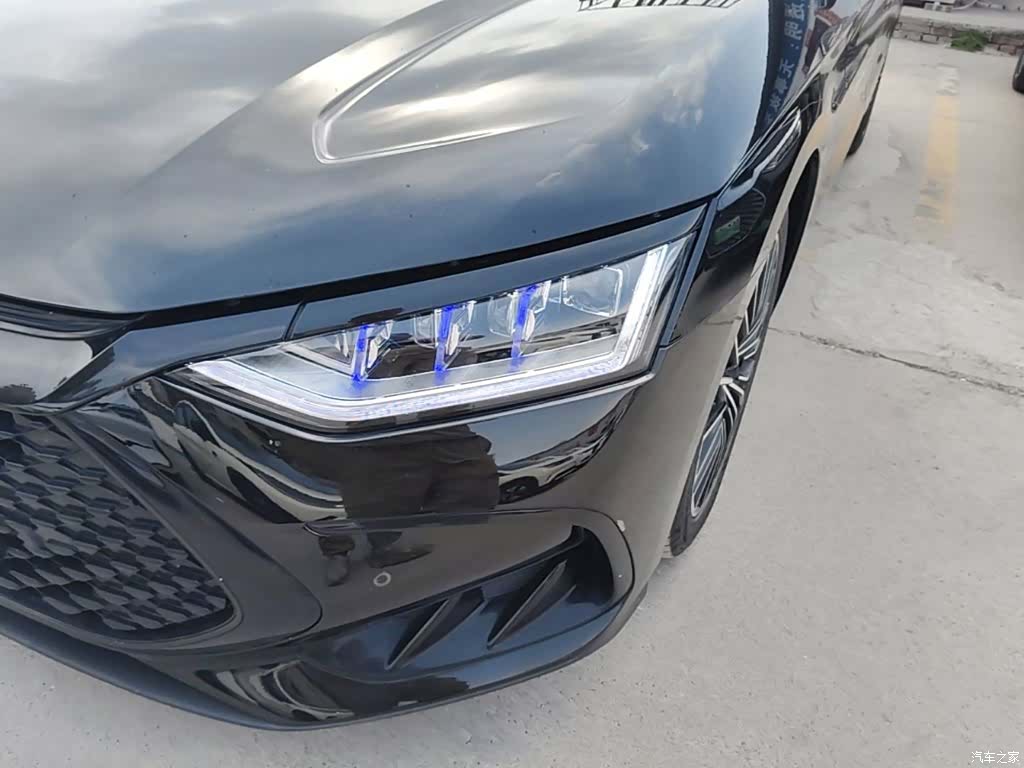 BYD Han, 2022 18