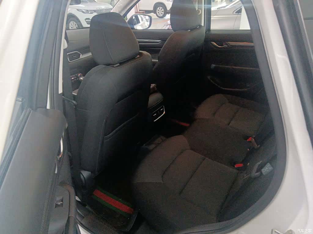 Mazda CX-5, 2025 17