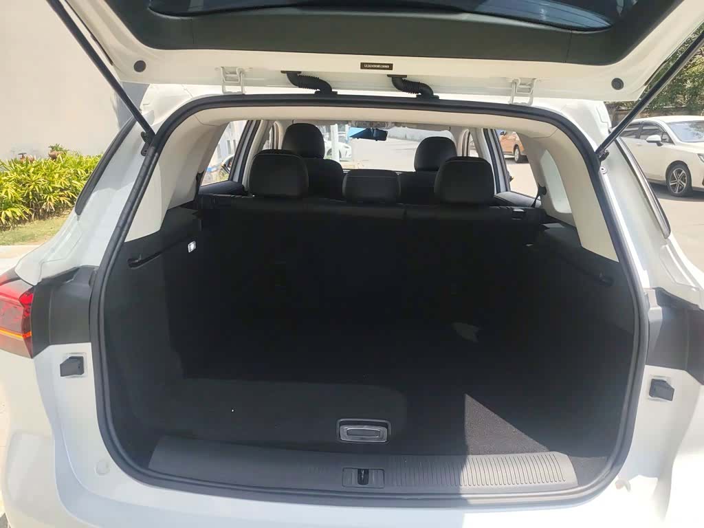 Roewe RX5, 2023 19