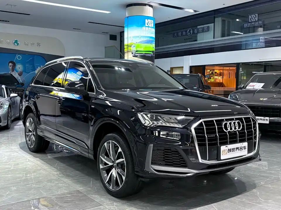 Audi Q7