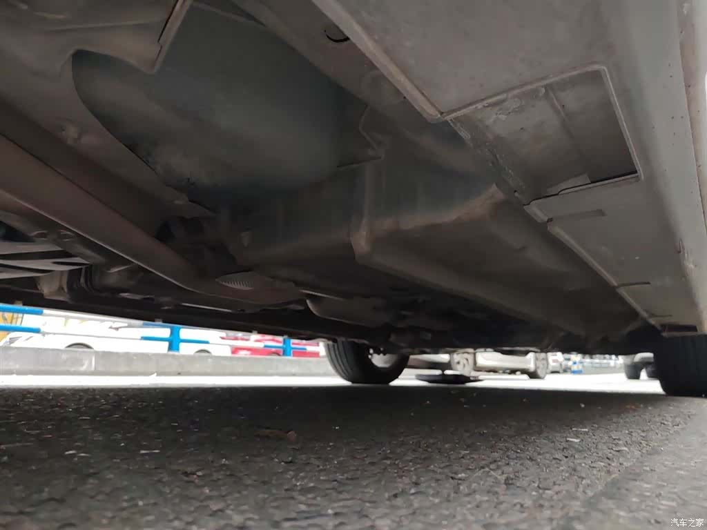 Geely S1, 2018 17