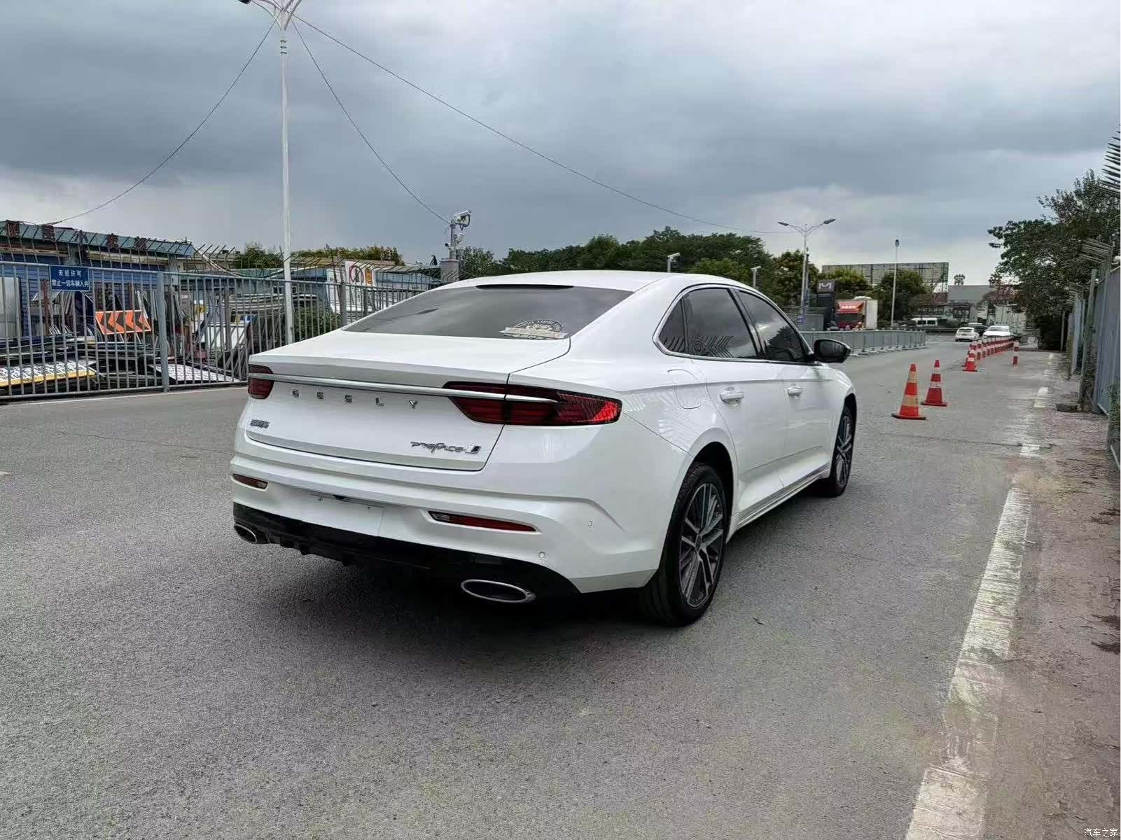Geely Preface, 2022 15